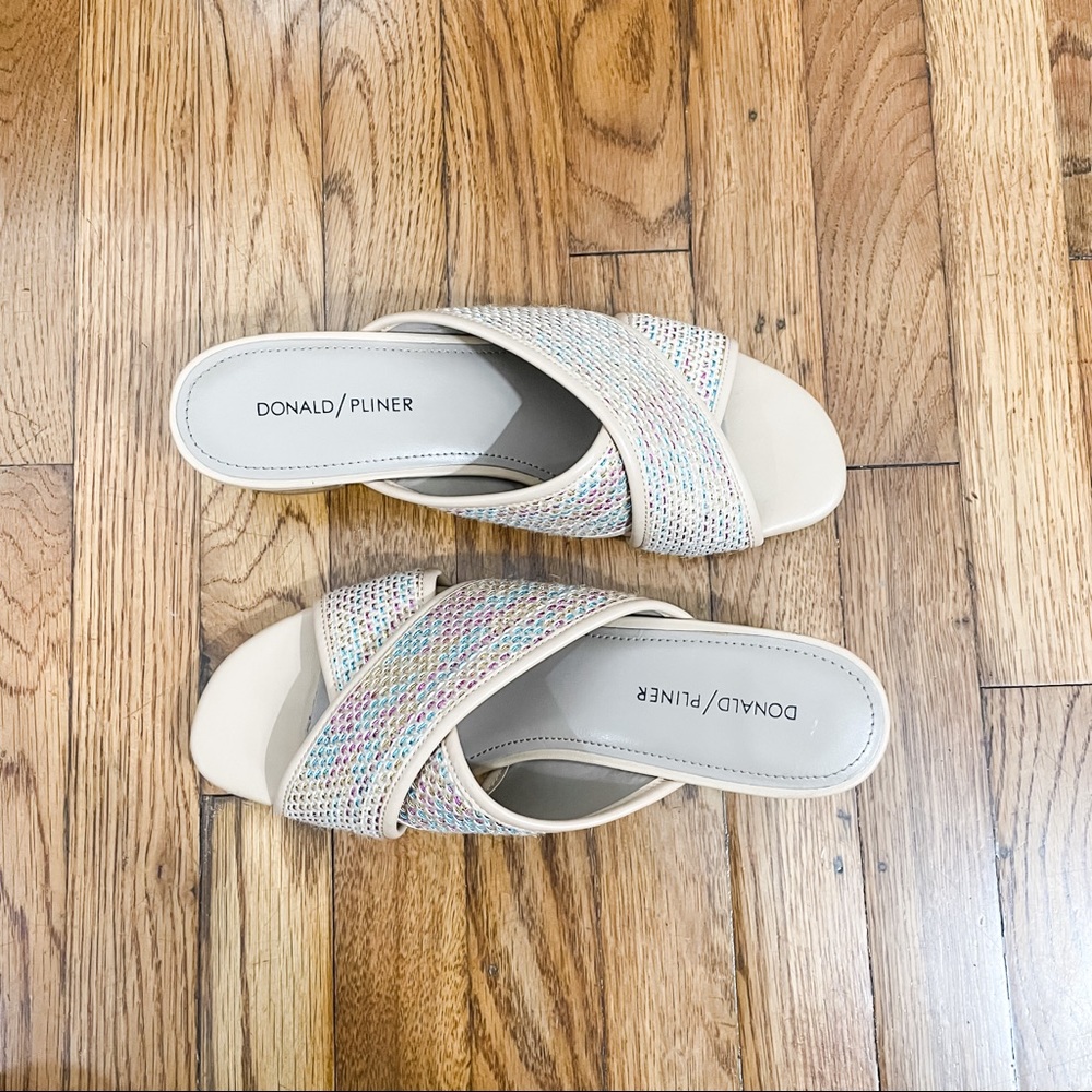 DONALD PLINER | Woven Colorful Low Heel